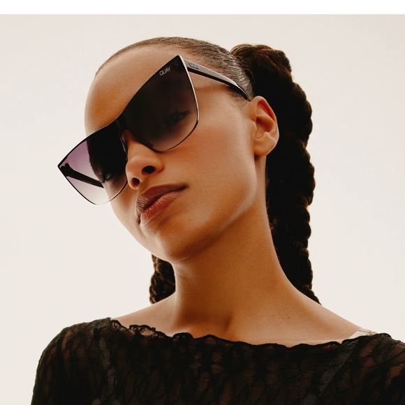 Quay | Come Thru Sunglasses | Polarized - Picture 2 of 13